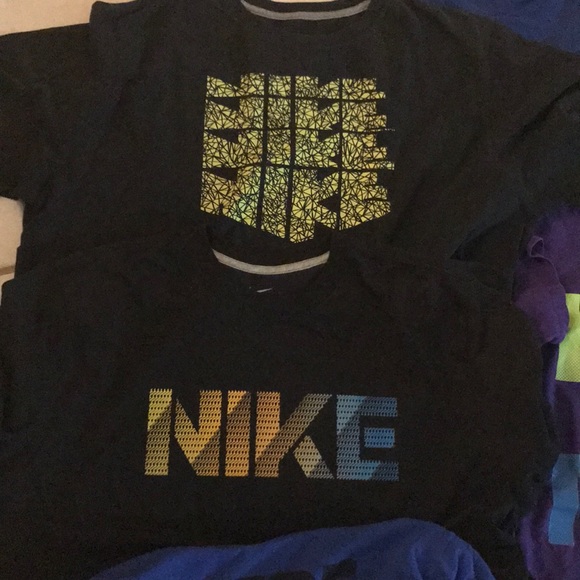 Lot of graphic Nike T-shirts (read description) - Picture 4 of 12